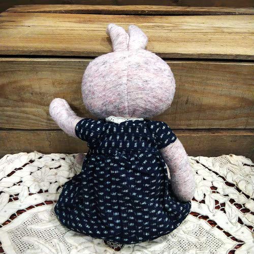 Amazon.co.jp: あんよが可愛い なんか色っぽいピンクのうさぎさん